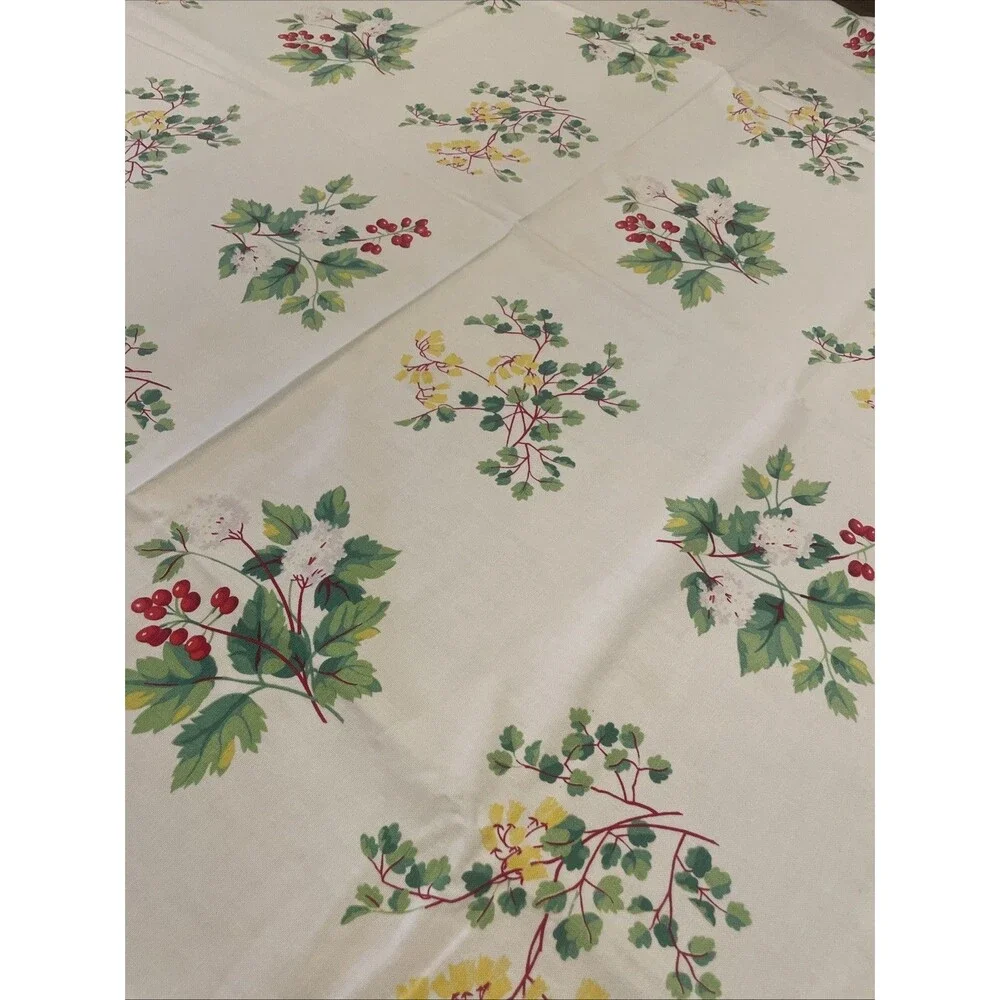 Vintage ‘50s Wilendur Tablecloth White & Yellow Flowers Red Berries Print 64x54”